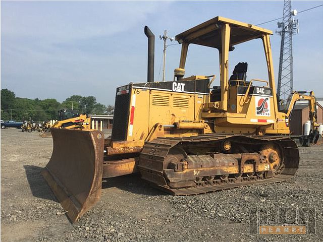 CATERPILLAR D4C LGP Photo