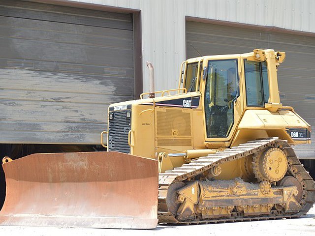 04 CATERPILLAR D6N XL