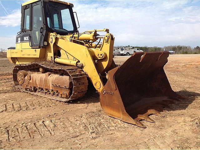 2001 CATERPILLAR 963C LGP Photo