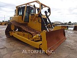 2011 CATERPILLAR D6T LGP Photo #2