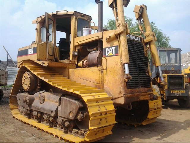 2005 CATERPILLAR D8N Photo