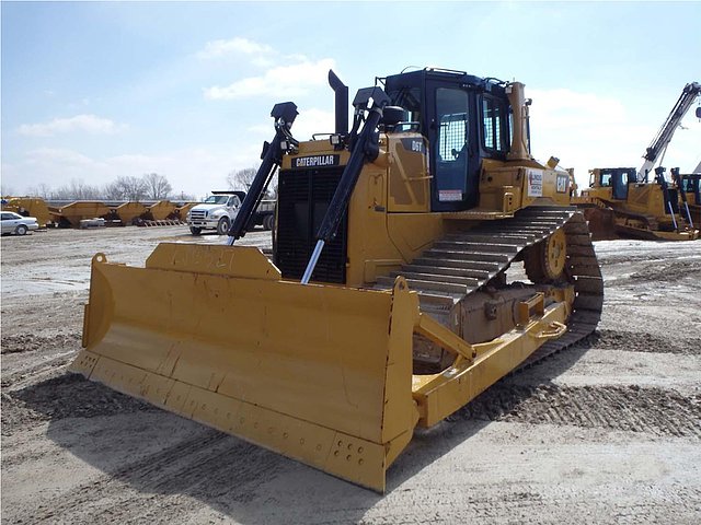 2011 CATERPILLAR D6T LGP Photo