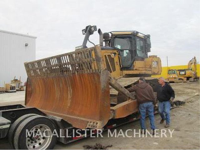 2011 CATERPILLAR D7E LGP Photo