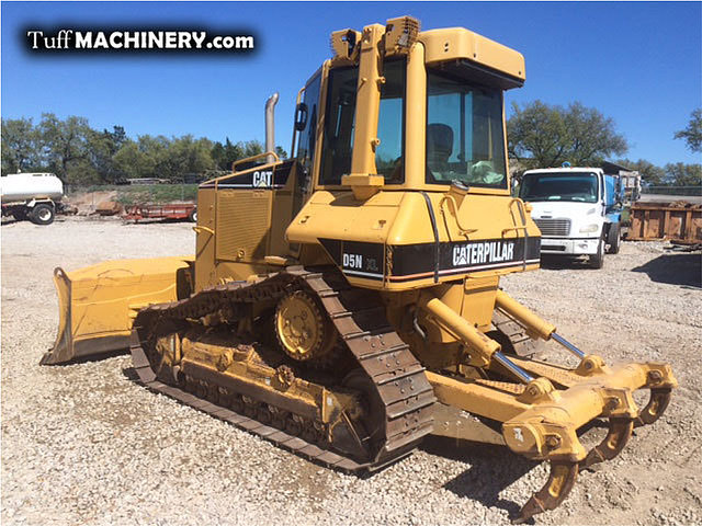 2005 CATERPILLAR D5N XL Photo