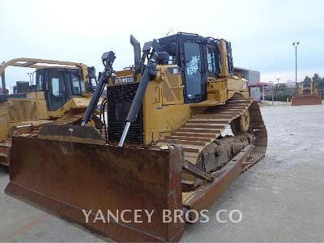 12 CATERPILLAR D6T LGP