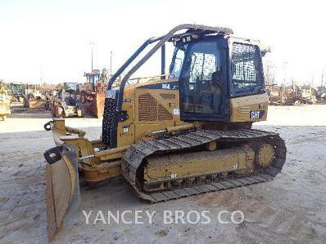 2011 CATERPILLAR D5K LGP Photo