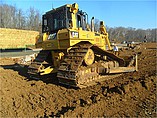 2011 CATERPILLAR D6T LGP Photo #2