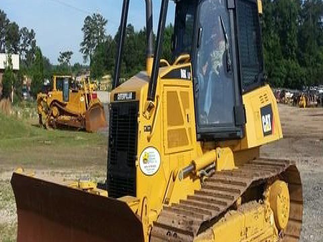 2011 CATERPILLAR D6K LGP Photo