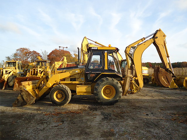 1998 CATERPILLAR 446B Photo