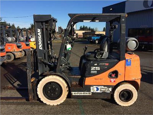 2008 DOOSAN G25E Photo